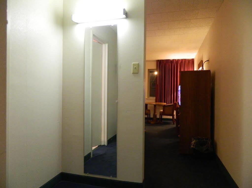 Motel 6-New Stanton, Pa Exterior photo